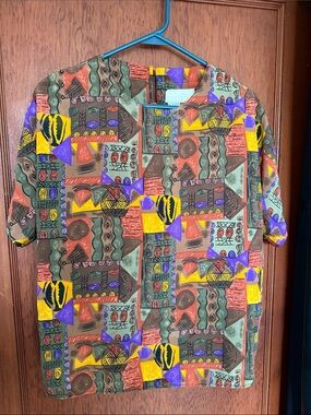 Abstract 90’s Geo-Block Short Sleeve Button-Down Shirt in Multicolor Sz M